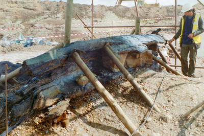 ARC1998ShardlowQuarryLogBoat2012-02-07_31.jpg